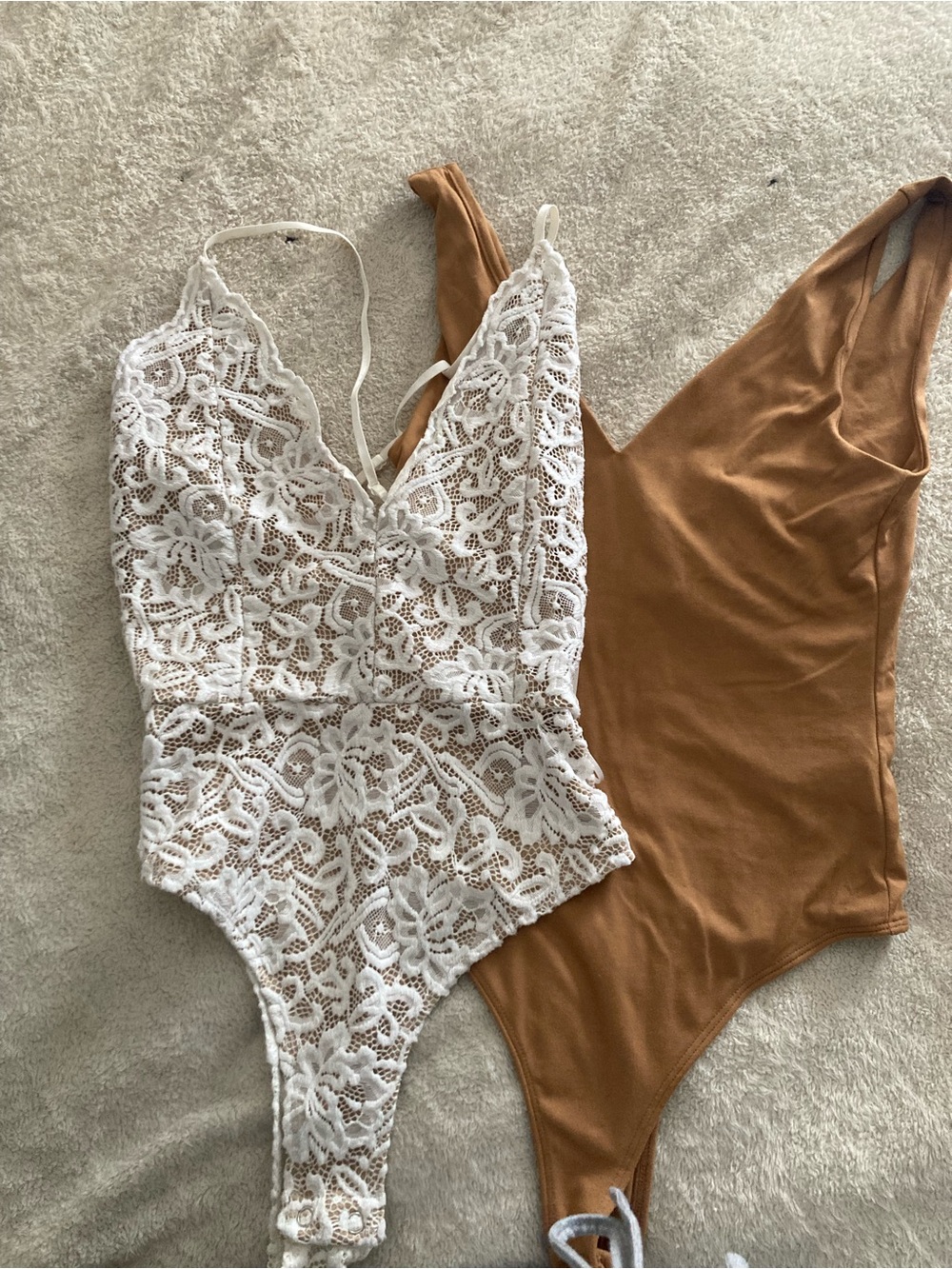 Windsor White Lace V-Neck Bodysuit with Tan Scoop Bodysuit